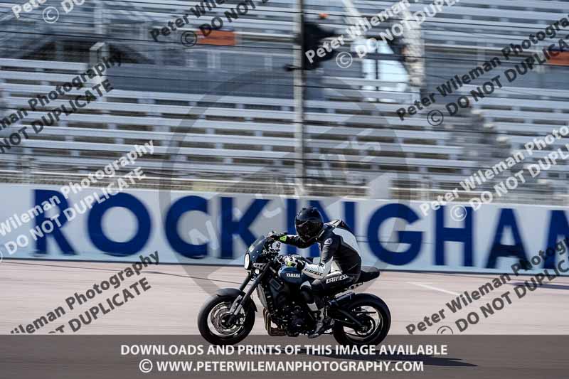 Rockingham no limits trackday;enduro digital images;event digital images;eventdigitalimages;no limits trackdays;peter wileman photography;racing digital images;rockingham raceway northamptonshire;rockingham trackday photographs;trackday digital images;trackday photos